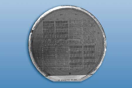 Wafer Level Die Bonding The wafer level die transfer bonding concept separates the two processes of chip placement on the wafer and the actual chip-to-wafer bonding process.