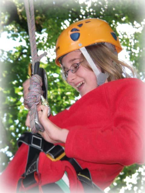 Adventure sessions Curriculum themes Choose from our range of adventurous activities: CURRICULUM FOR EXCELLENCE APPROACHES TO LEARNING Low ropes Team challenge High ropes Raft building Successful