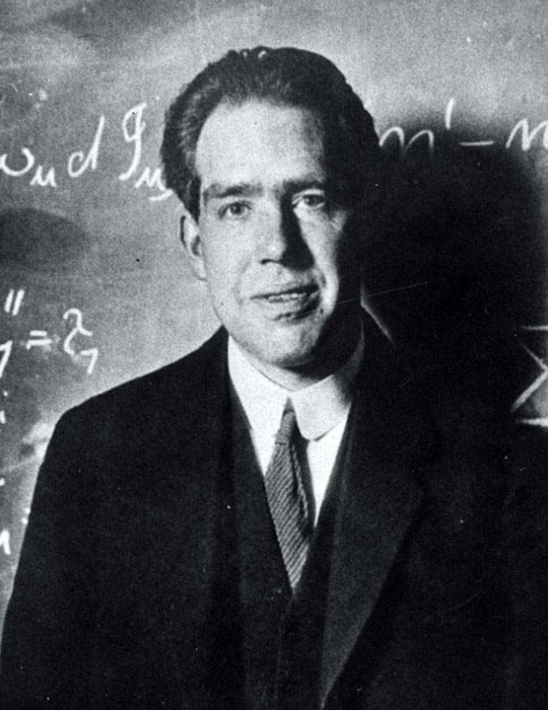Bohr s Model Rutherford assumed that electrons orbited the nucleus analogous to planets orbiting the sun. However a charged particle moving in a circular path should lose energy.