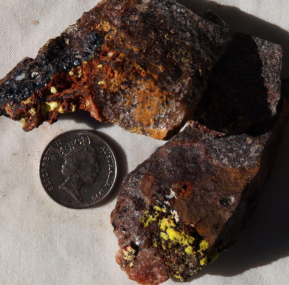 Anomaly 2: secondary uranium minerals (yellow)