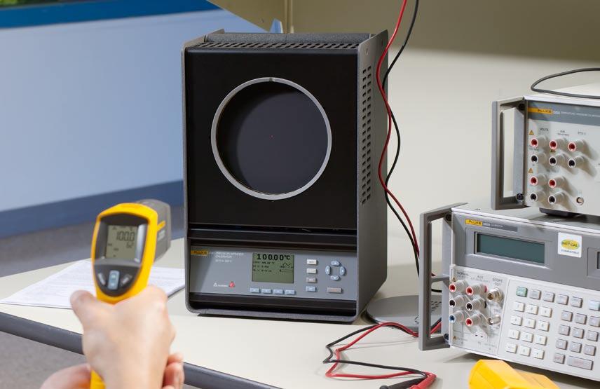 Calibration is easy with the 4180 Series Precision Infrared Calibrator.