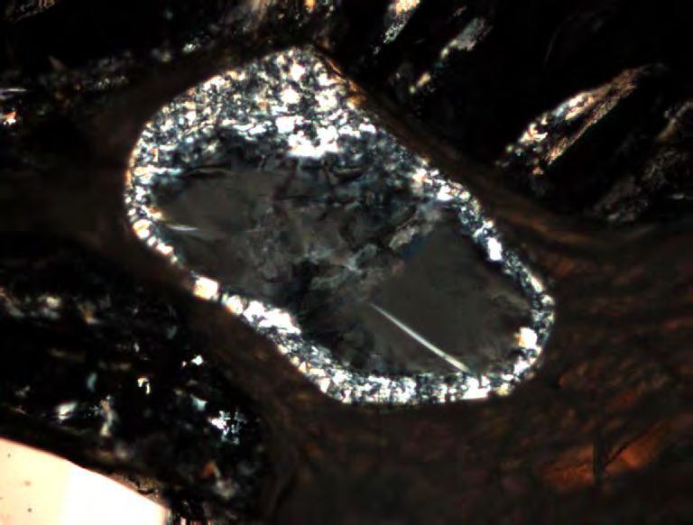 Partial transformation of single crystal