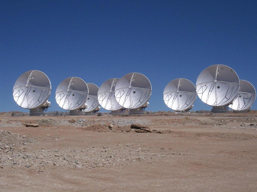 Atacama Large Milllimeter Array High sensitivity array = 54x12m Wide field imaging array = 12x7m Frequencies = 80 GHz to 900