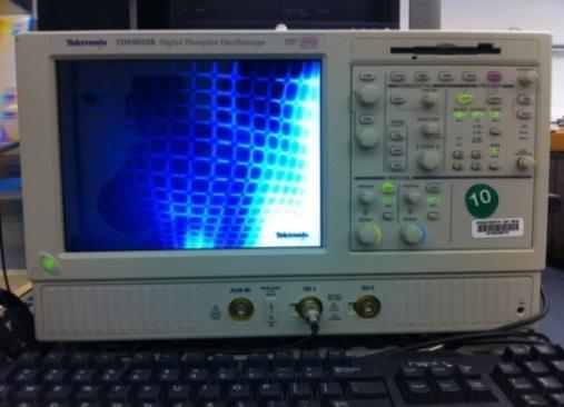 Reson TC4013 Hydrophone TDS 5000 Tektronix oscilloscope