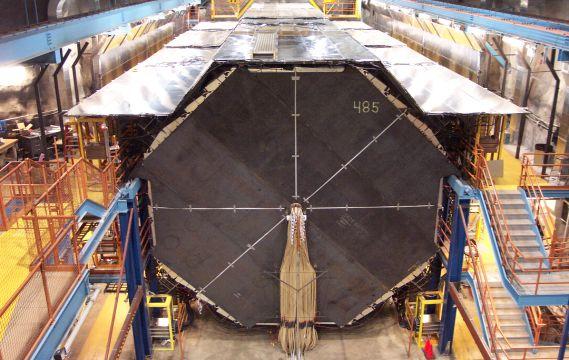 4 kton NuMI (Neutrinos at the Main Injector) beam provided by 120 GeV protons