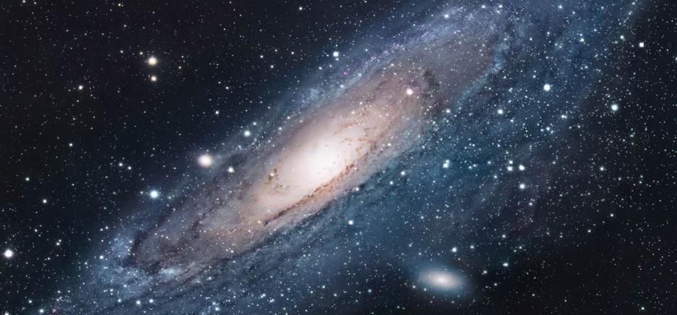 Ann v ds 2 4 m de CDM line of sight dn/de: energy spectrum galactic centre dominant source Andromeda