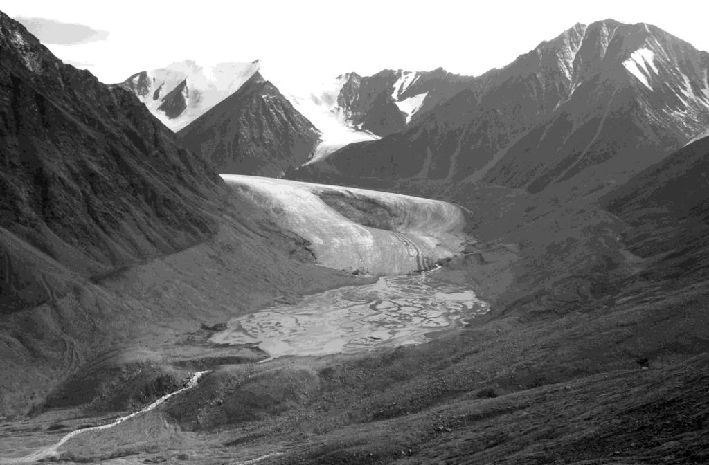 August 2004 Image credit: Nolan, Matt. 2004. Okpilak Glacier: From the Glacier Photograph Collection.