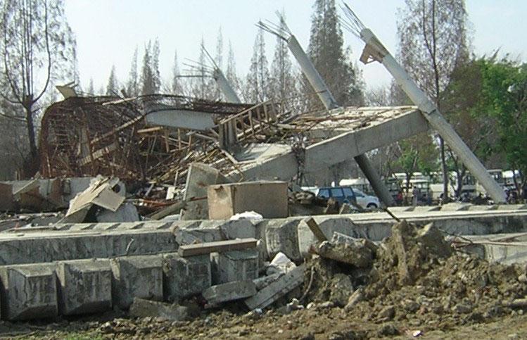 Pradono and Rudi Kurniawan: Earthquake and tsunami questionnaires in Banda