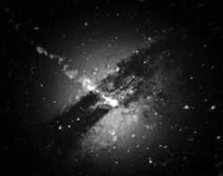 544 CHAPTER 15. BLACK HOLES AS CENTRAL ENGINES Figure 15.13: X-ray jet from center of Centaurus A superposed on an optical image of the galaxy.