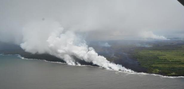 Kīlauea Eruption Hawai i County, HI Situation Additional explosive events that could produce minor amounts of ash fall downwind are possible at any time. Volcanic gas emissions remain high.