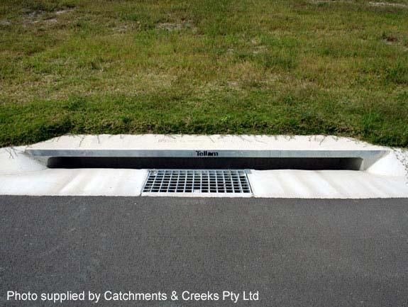 Stormwater Inlet Sediment Traps SEDIMENT CONTROL TECHNIQUES Photo 1 Kerb inlet Photo 2 Field (drop) inlet Table 1 provides the recommended default classification of various sediment control systems