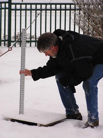 Two ways in which snow is measured Our observers