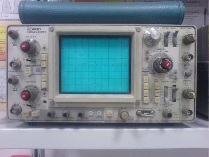 (Cathode Ray Tube) TV oscilloscope Pedro Castro