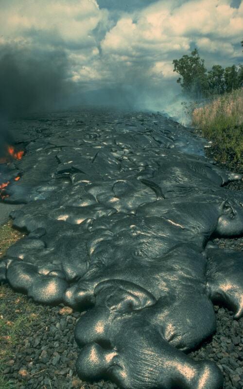 Pahoehoe Basaltic lava that has a smooth, hummocky, or ropy surface.