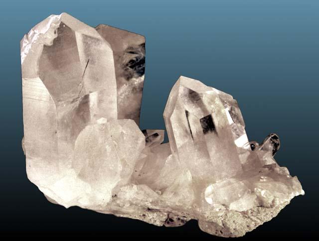 Tektosilicate Minerals (Quartz Group) Quartz [SiO 2 ] Crystal: Hexagonal (Trigonal) Pt. Group: 32 Habit: bipyramidal, massive, drusy etc. SG: 2.