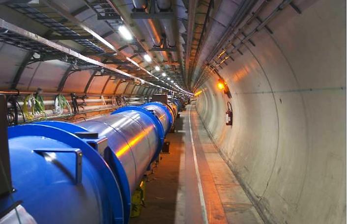 The Large Hadron Collider Inside a circular underground tunnel Perimeter: 26.