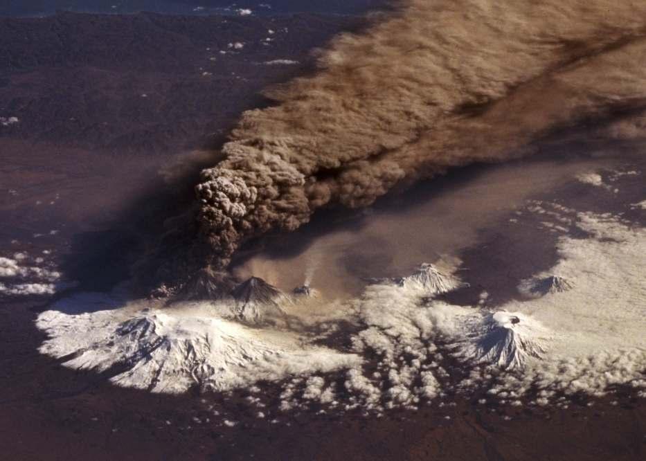 But volcanoes can inject sulfur dioxide into