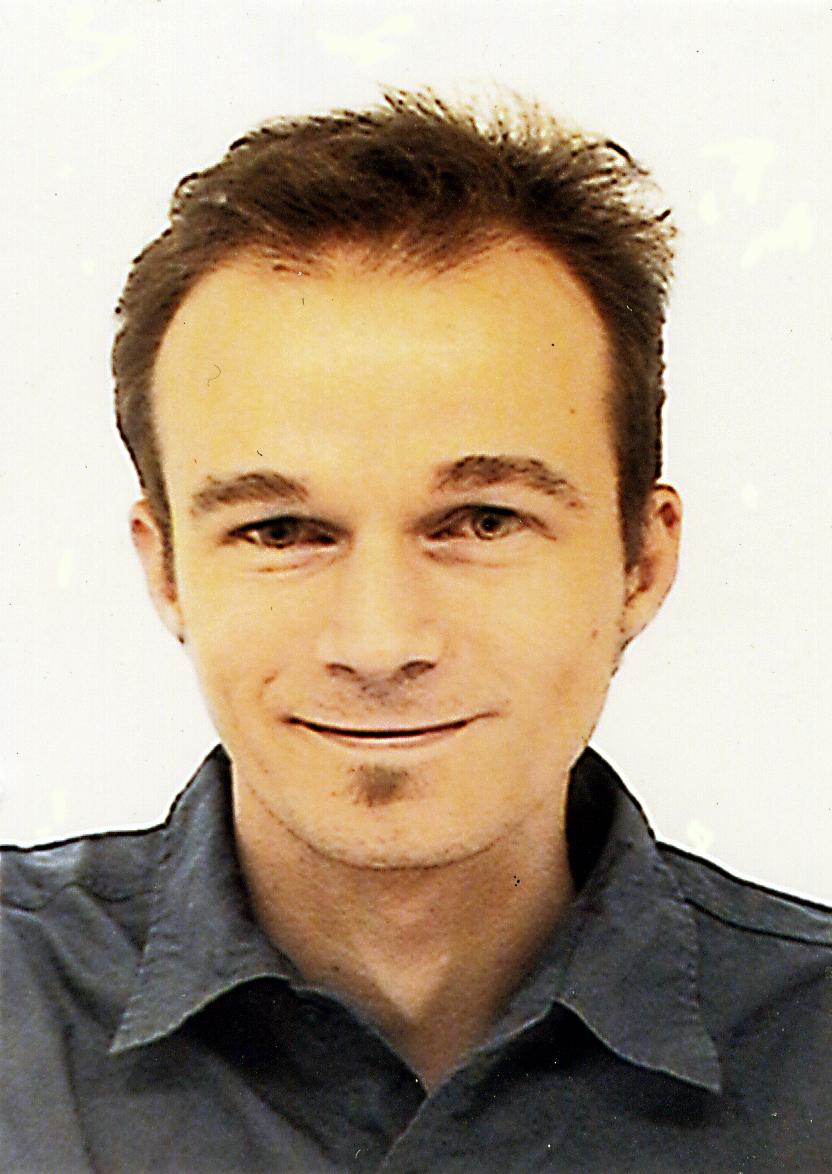 PUBLISHED IN IEEE TRANSACTIONS ON AUDIO, SPEECH AND LANGUAGE PROCESSING, VOL. 19, NO. 6, AUGUST 211 17 ut ho us rm an Geoffroy Peeters Geoffroy Peeters received his Ph.D. degree in computer science from the Universite Paris VI, France, in 21.