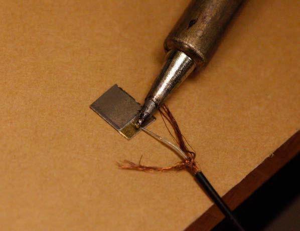 Remove the end of inner core shield. Fig. 4 Removing outer shields 4. Solder the end of the cable with piezoceramics.