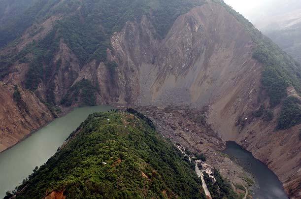 in Sichuan inset: Major mudslide that block this major river 2008 Great Sichuan Earthquake