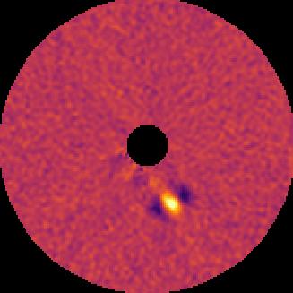 A&A proofs: manuscript no. report structures around the star can be explained by the impact of ADI processing on the scattered light emission from an inclined disk (Garufi et al. 6).