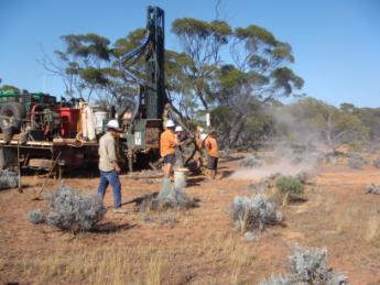 Consistent with Investigator Resources approach throughout Eyre Peninsula, the Joint Venture applied regional soil geochemistry to the shallow covered Peterlumbo area.