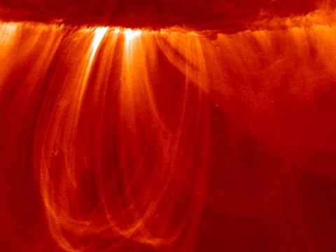 Sun s view in H-alfa wavelength :