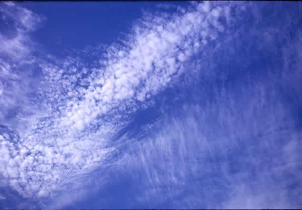 Cirrocumulus clouds MEDIUM CLOUDS 2000 to 6000 meters.