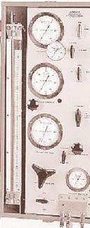 9 pav.). 1955 m L. Ménard`as užpatentavo savo prietaisą ir pavadino jį presiometru. Pirmą kartą presiometras buvo išbandytas Čikagoje. L. Ménard`as laikomas presiometrijos bandymų pradininku ir prietaiso bei presiometrinio gruntų tyrimo metodo tėvu.