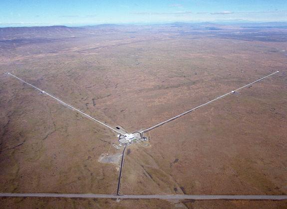 6.3 Gravitational Waves 77 The experiments that try to detect these gravitational waves are quite fascinating. In the LIGO experiment, test masses are separated by a distance of about 1 km.