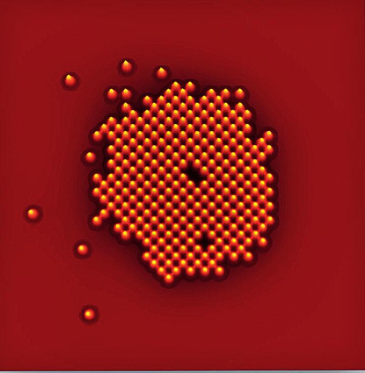 These atoms allow them to observe, for instance, the transition from a Bose-Einstein condensate (top right), in which the particles are distributed randomly across the lattice, to a Mott insulator