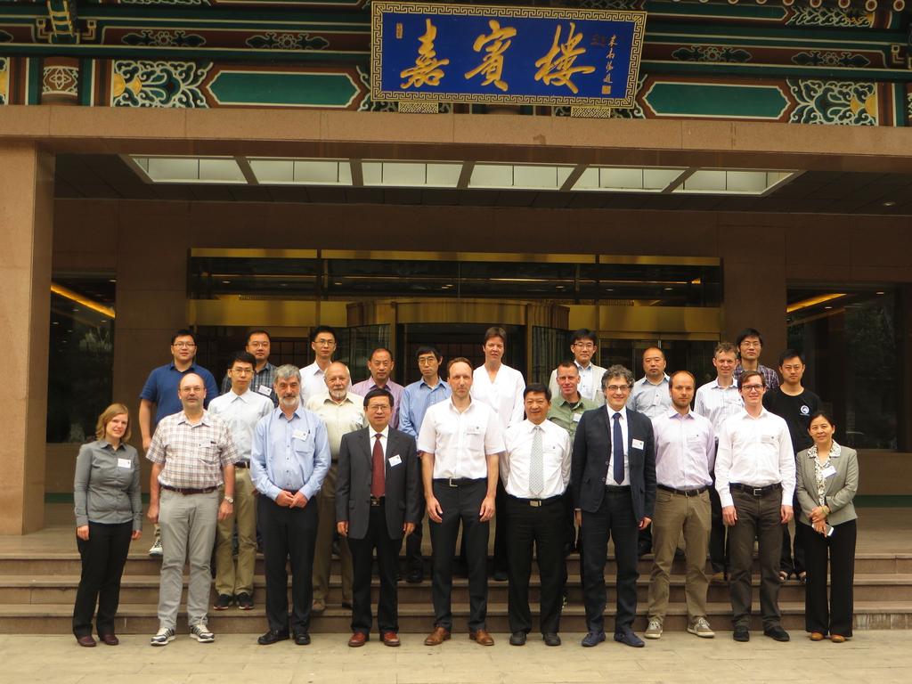 Steering Group Steering Group: WWRP SG7 Meeting, May 2016, Beijing, China Thomas Jung (chair) Peter Bauer David Bromwich Matthieu Chevallier Jonathan Day Jun Inoue Christopher Fairall Trond Iversen
