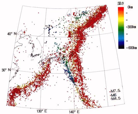 Earthquakes in and around Japan Depth 1904~1995 M 4.