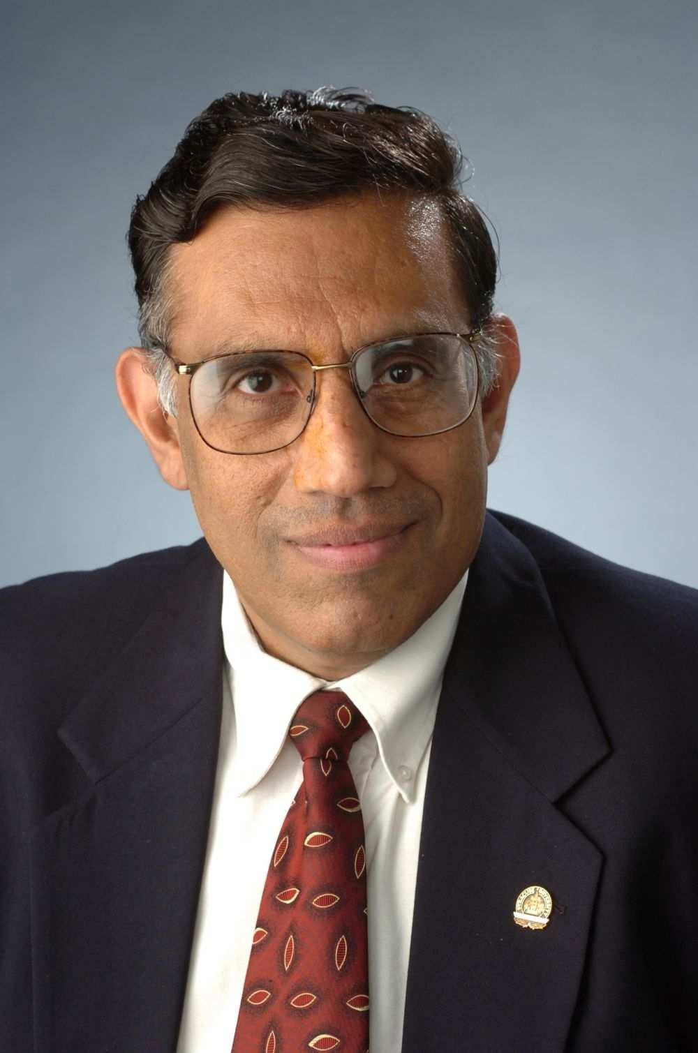 30 Pramod K. Varshney (F 97) was born in Allahabad, India, on July 1, 1952. He received the B.S. degree in electrical engineering and computer science (with highest honors) and the M.S. and Ph.D.