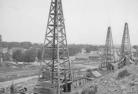 Florence had 25 oil companies, seven gold ore processing mills (processing Cripple Creek ore), three railroads, more than two dozen coal mines and a cement plant.