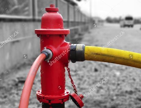 responding from regional cities were rendered useless by the incompatibility of hose and fire hydrant connections. The fire claimed 1,526 buildings in an area of seventy city blocks.