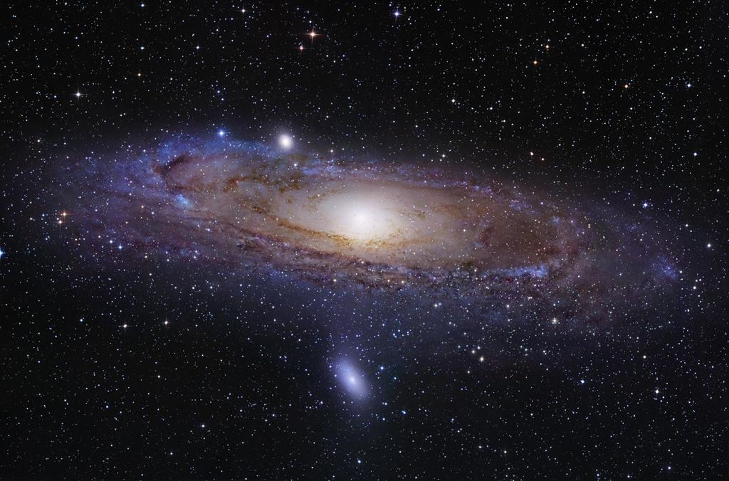 M31: The Andromeda Galaxy Visible to the naked eye! 2.1 Million lightyears away!