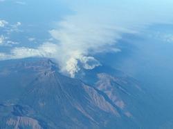 Rinjani eruption: MODIS image and pilot report Note: the