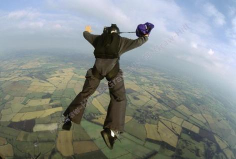 Uniform Rectilinear Motion During free-fall, a parachutist reaches terminal elocity when her weight equals the drag force. If motion is in a straight line, this is uniform rectilinear motion.