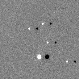 Chop and nod differenced images of point and extended sources (457 µm and 1.6 mm diameter pinholes) in the foreoptics at 24 µm (left) and 37 µm for ΔT = 5 C and 5 sec integration time.