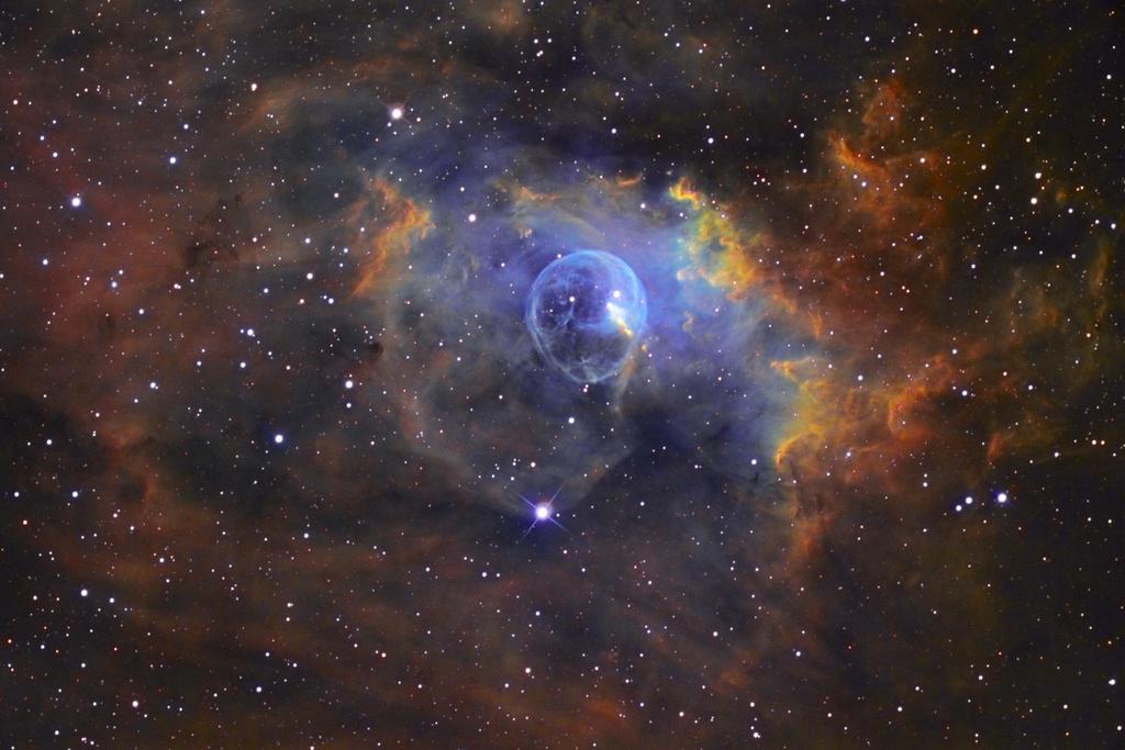 Supernova bubble Molecular cloud