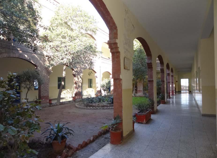 27 Lahore is an important historic city, and the design of the schools is influenced by Lahore s traditional Mughal architecture that is discussed further in Section 3.2.5.