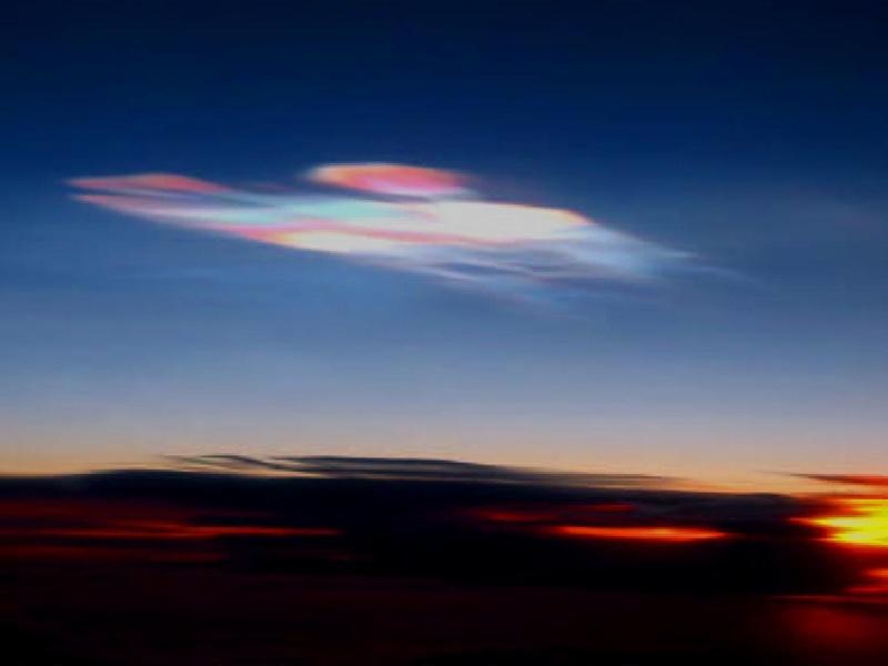 Polar Stratospheric Cloud, seen from the NASA DC-8 on 4 February 2003 (photograph by Mark Schoeberl, GSFC). This cloud was formed due to turbulent air motion over Iceland (mountain waves).