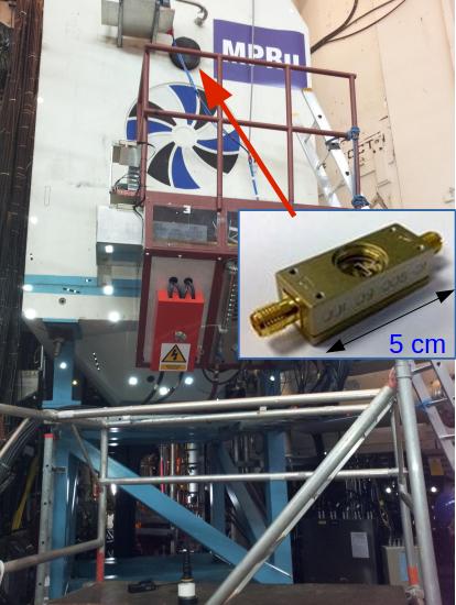 Figure 1: Photograph of the SDD installed at JET in the MPRu beam dump digitizer. The reason for the two electronic chains is to enable measurements both of 2.