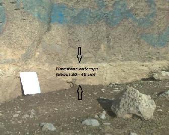 According to field observations the lime layers had outcrops of 30 to 40 cm at Hossein mountain.