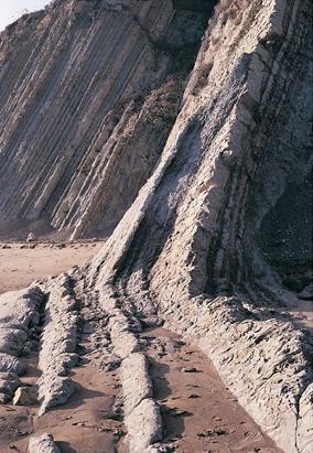 Orientation of Geologic Structures Geologic structures are most obvious in sedimentary rocks when stresses have altered