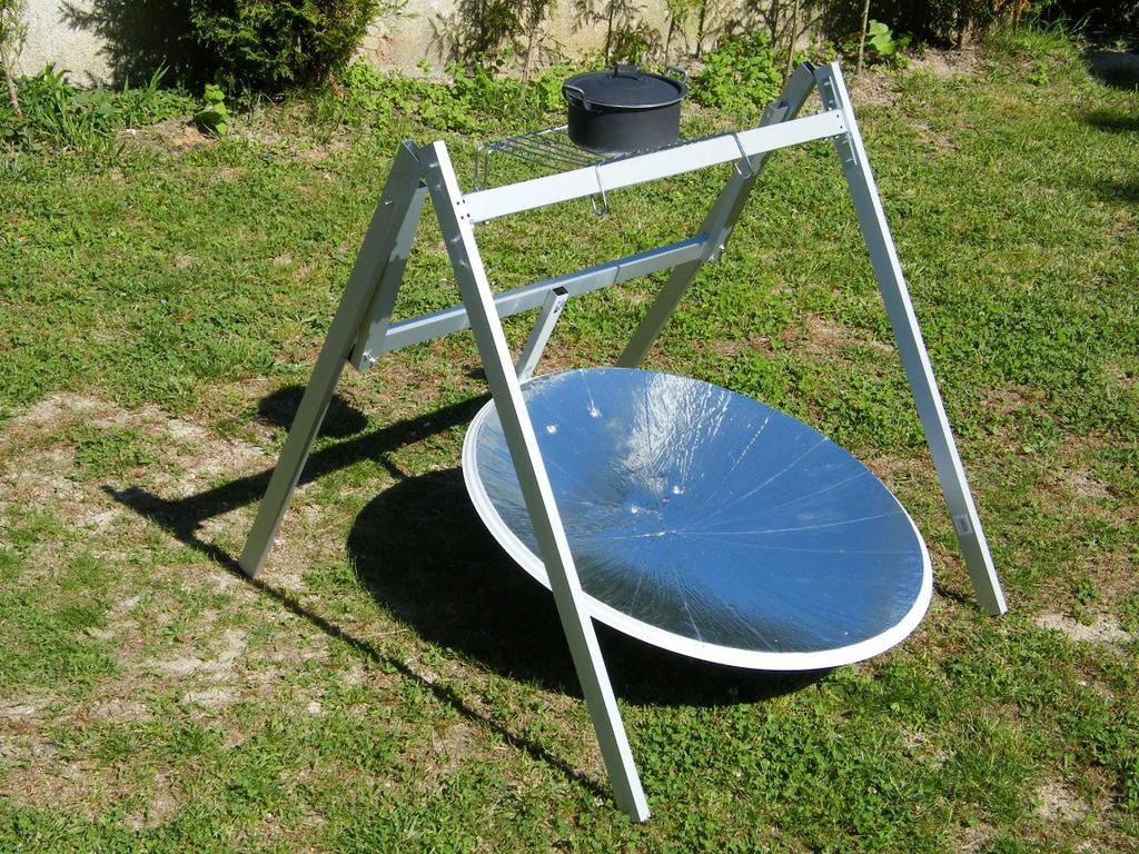 DESIGN AND CONSTRUCTION OF A LOW COST OFFSET PARABOLIC SOLAR CONCENTRATOR FOR SOLAR COOKING IN RURAL AREAS Javier Diz-Bugarin1 1 Dept. Electronics, IES Escolas Proval, Nigran (Spain) 1.