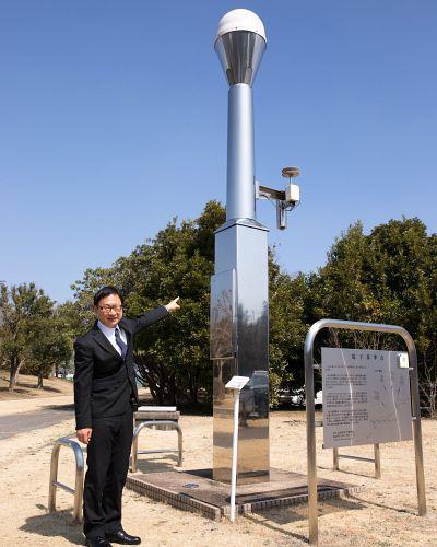 GEONET station Stainless steel pillar (5m tall) Chokering Antenna Clinometer and thermometer Dual frequency