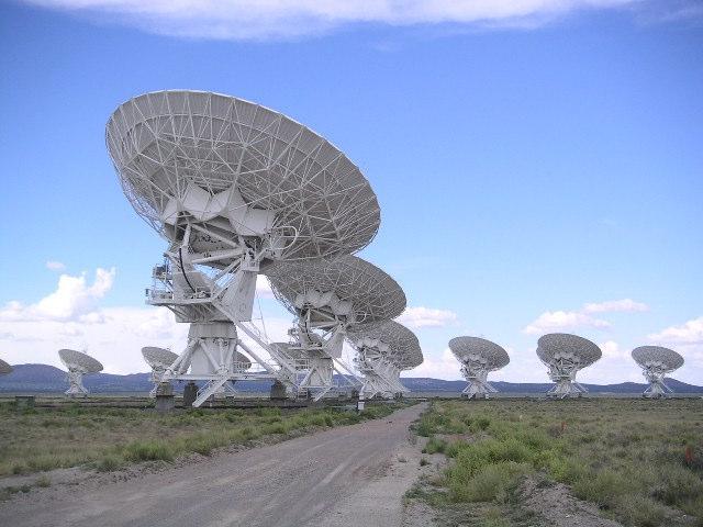 Radio telescopes Resolution of telescope ~ wavelength/diameter Radio telescopes are large compared to optical telescopes Interferometry Two or