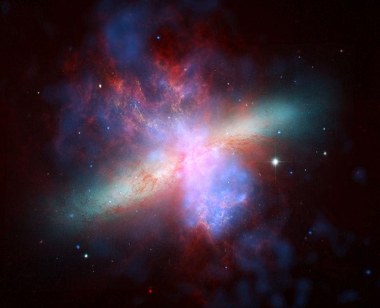 Ac#ve Galaxies, Colliding Galaxies M82 composite: HST (Visible), Spitzer (Infrared) and